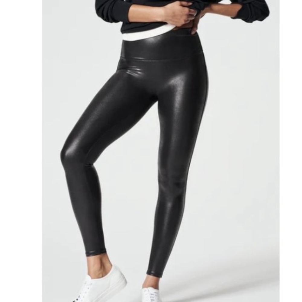 SPANX Black Faux Leather Shaping Leggings Edgy Minimalist Modern Women’s S